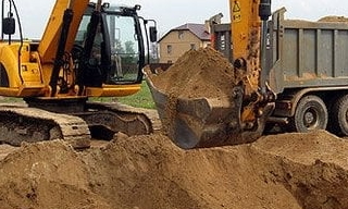 Выкопать яму экскаватором в Острогожске от 935 руб. - 2Землекопа-Стг