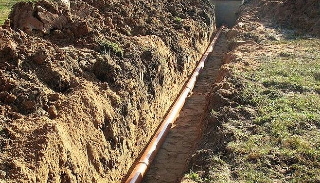 Копка траншей для водопровода в Острогожске: цена за метр от 935 руб.